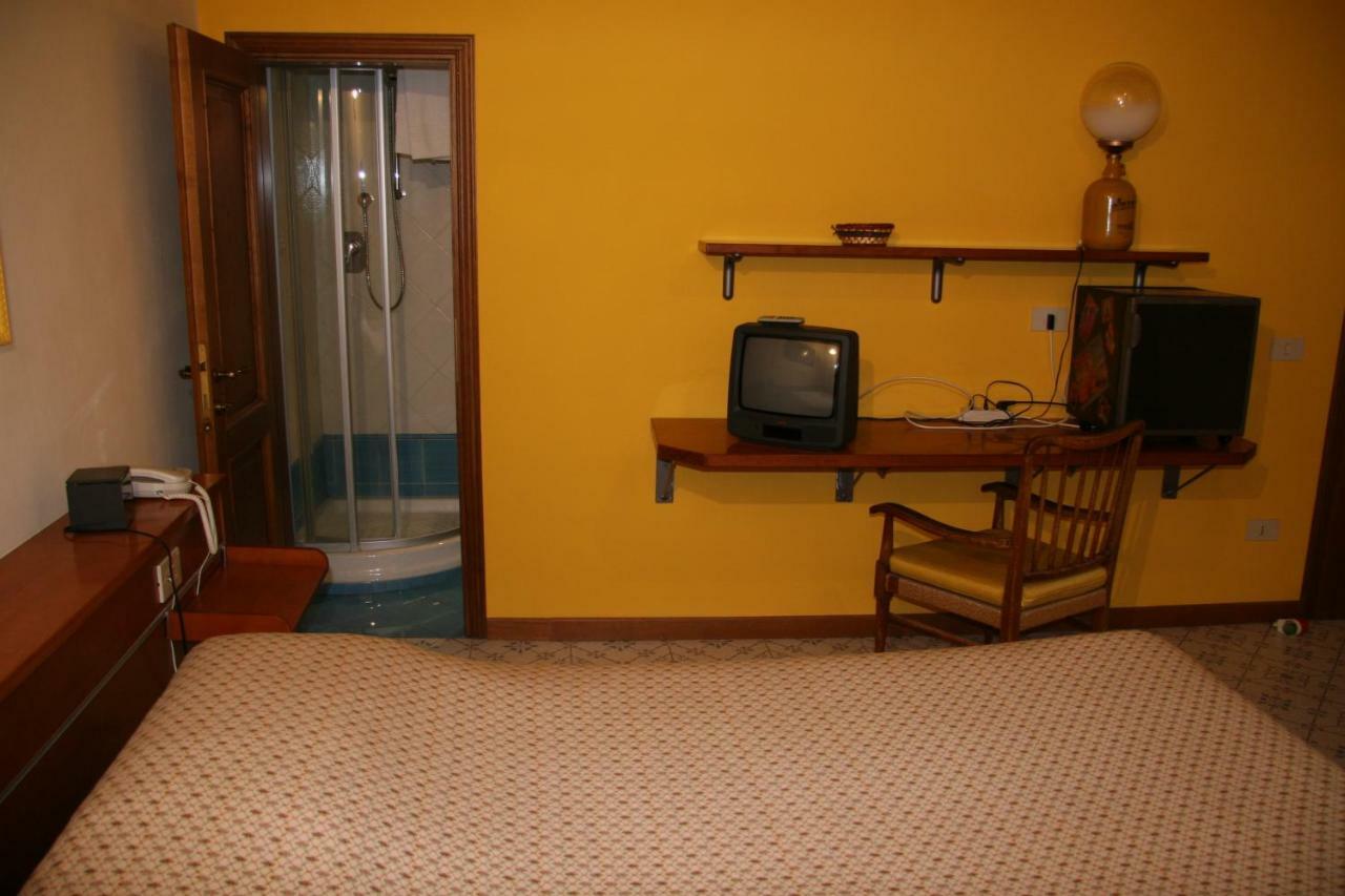 Bed And Breakfast I Due Leoni Florence Ngoại thất bức ảnh